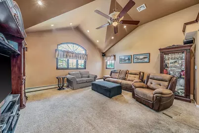 3720 Farmedge Court, Bethpage, NY 11714 - Photo 10