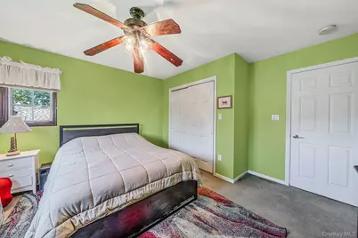 3720 Farmedge Court, Bethpage, NY 11714 - Photo 18