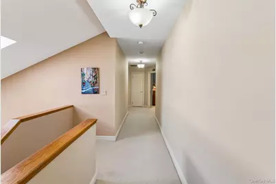 8 Deanna Court, Dix Hills, NY 11746 - Photo 20