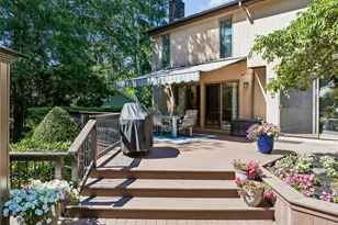 8 Deanna Ct, Dix Hills, NY 11746 - Photo 4
