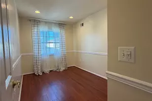 291 Surf Dr, Bronx, NY 10473 - Photo 16