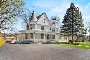 43 Oakland Ave, Warwick, NY 10990 - Photo 2
