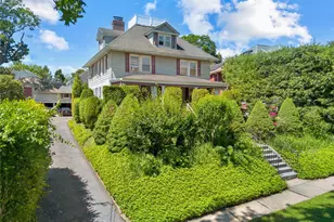 31 Howard Ave, White Plains, NY 10605 - Photo 14