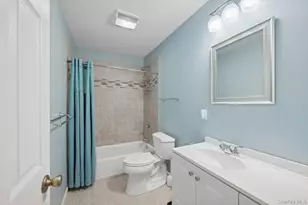 790 Peconic Bay Blvd, Jamesport, NY 11901 - Photo 18
