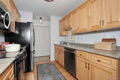 174 Sierra Vista Lane, Valley Cottage, NY 10989 - Photo 16