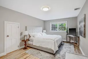 93 N Country Rd, Shoreham, NY 11786 - Photo 20