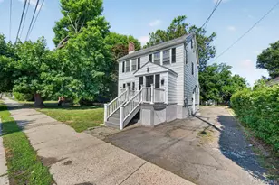 196 Cottage St, Middletown, NY 10940 - Photo 2