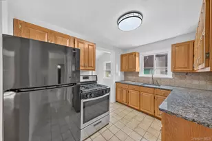 196 Cottage St, Middletown, NY 10940 - Photo 16