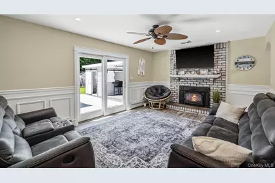18 Ludlow Way, Oakdale, NY 11769 - Photo 12