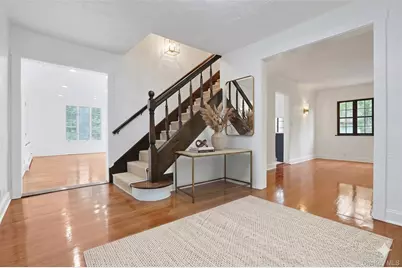 14 Withington Road, Scarsdale, NY 10583 - Photo 8