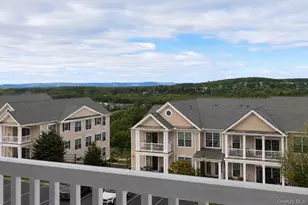 3574 Bennington Dr, Fishkill, NY 12524 - Photo 10