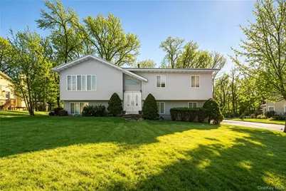 20 Mountainview Avenue, Airmont, NY 10901 - Photo 1