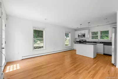 109 Tanglewylde Road, Lake Peekskill, NY 10537 - Photo 8