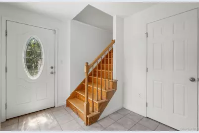 109 Tanglewylde Road, Lake Peekskill, NY 10537 - Photo 6