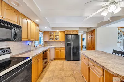 358 Holbrook Road, Ronkonkoma, NY 11779 - Photo 16