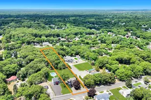 358 Holbrook Rd, Ronkonkoma, NY 11779 - Photo 4