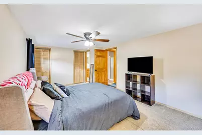 358 Holbrook Road, Ronkonkoma, NY 11779 - Photo 36