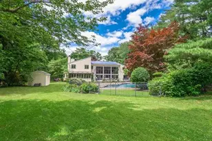 8 Harbor Acres Rd, Sands Point, NY 11050 - Photo 40