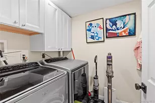 152 Bay Dr, Massapequa, NY 11758 - Photo 18