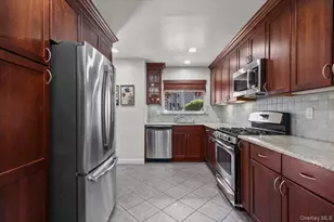 85 Park Dr, Mount Kisco, NY 10549 - Photo 4