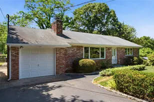 58 Juniper Rd, Kings Park, NY 11754 - Photo 4