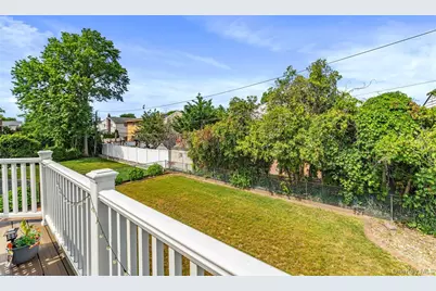 39 Gale Drive, Woodmere, NY 11581 - Photo 12