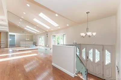 39 Gale Drive, Woodmere, NY 11581 - Photo 2