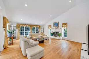 6 Hancock Ct, South Setauket, NY 11720 - Photo 18