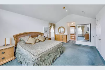 6 Hancock Court, South Setauket, NY 11720 - Photo 32