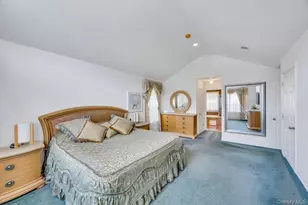 6 Hancock Ct, South Setauket, NY 11720 - Photo 32
