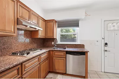 816 N Broadway, Yonkers, NY 10701 - Photo 8