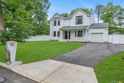 135 Elizabeth Way, Ridge, NY 11961 - Photo 24