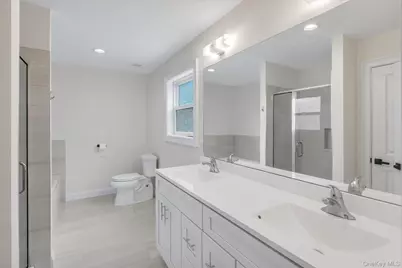 135 Elizabeth Way, Ridge, NY 11961 - Photo 12