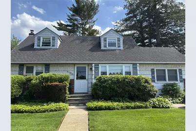 352 Boundary Avenue, Massapequa, NY 11758 - Photo 14