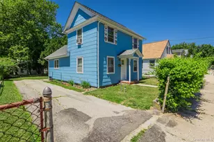337 Hamilton Ave, Riverhead, NY 11901 - Photo 2