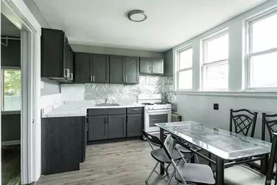 172 Orange Avenue, Suffern, NY 10901 - Photo 6