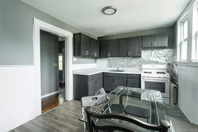 172 Orange Avenue, Suffern, NY 10901 - Photo 4
