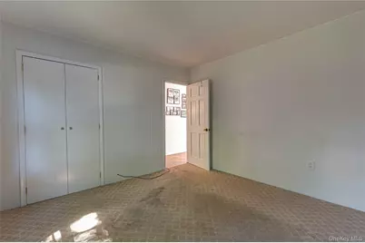 93 Barnyard Lane, Levittown, NY 11756 - Photo 8