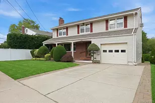 1395 Meadowbrook Rd, Merrick, NY 11566 - Photo 2