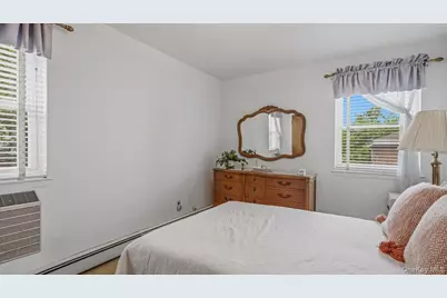 52-40 69th Place, Maspeth, NY 11378 - Photo 16