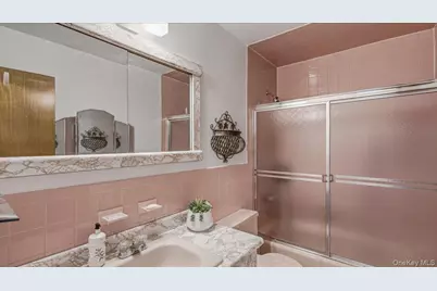 52-40 69th Place, Maspeth, NY 11378 - Photo 12