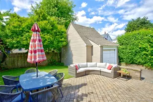 7 Fairview Ave, Port Washington, NY 11050 - Photo 24