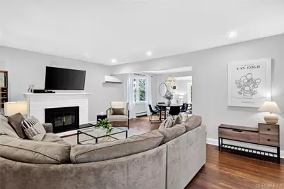 7 Fairview Avenue, Port Washington, NY 11050 - Photo 6