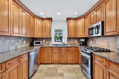 7 Fairview Avenue, Port Washington, NY 11050 - Photo 14