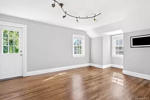 23 Foster Ave, Malverne, NY 11565 - Photo 18