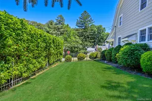 217 Soundview Rd, Huntington, NY 11743 - Photo 6