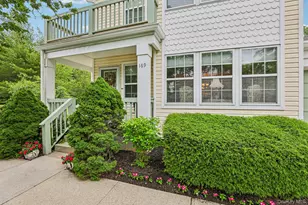 169 Captains Way, Port Jefferson Station, NY 11776 - Photo 2