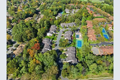 37 Maple Court, Jericho, NY 11753 - Photo 36