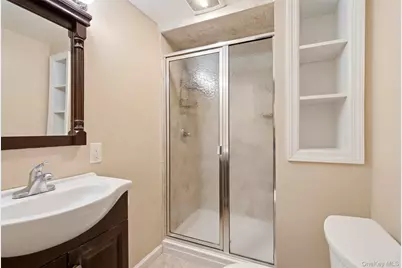 29 Vineyard Road, Huntington, NY 11743 - Photo 28