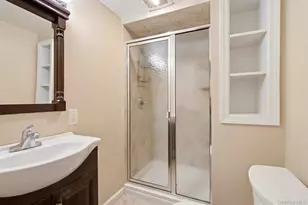 29 Vineyard Rd, Huntington, NY 11743 - Photo 28